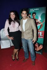 Mansi Pritam, Vikram Rai at DELHI EYE first look unveiled by Rakesh Roshan in Filmistan Studio on 18th May 2012 (16).JPG